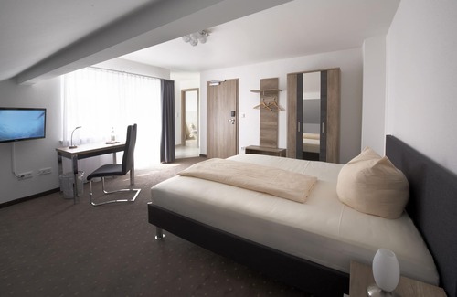 Gaimersheim Hotel | Comfortable Stay at HOTEL NEW IN - Ingolstadt & Family-Friendly