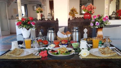 Ait Sedrate Jbel El Oulia Hotel | Experience Comfort at Hotel New Mars Dades with Ocean Views