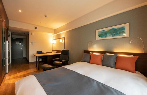 Yokosuka Hotel | Discover Hotel New Port Yokosuka: Ocean Views & Hot Tub