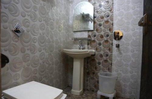 Amritsar Hotel | Budget-Friendly Hotel New SS Residency with Family Amenities