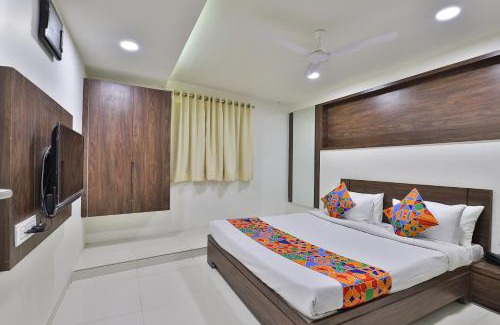 Sayajiganj Hotel | Convenient Stay at Hotel Nice Near Railway Station