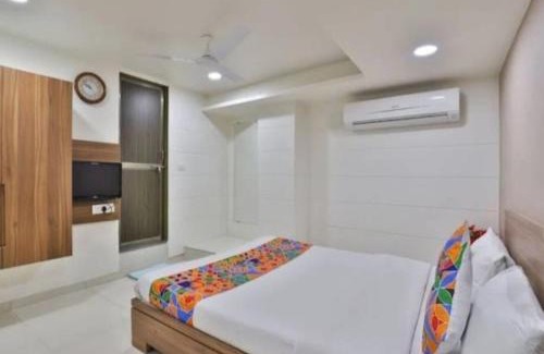 Sayajiganj Hotel | Convenient Stay at Hotel Nice Near Railway Station
