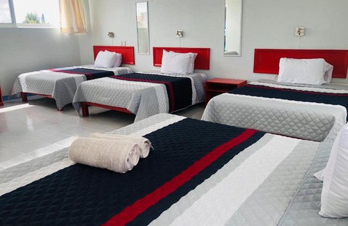 Comitan de Dominguez Hotel | Discover Hotel Nichim Ja: Family-Friendly with Hot Tub