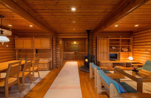 Tomakomai Hotel | Discover Hotel Nidom: Family-Friendly Retreat with Hot Tub