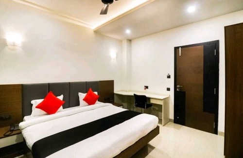 Bhilai Hotel | Budget-Friendly Hotel Nikhil Regency with Family Amenities