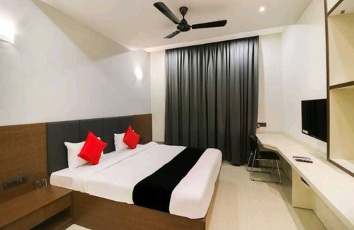 Bhilai Hotel | Budget-Friendly Hotel Nikhil Regency with Family Amenities