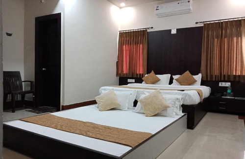Dwarka Hotel | Comfortable Stay at Hotel Nilay with Family-Friendly Amenities