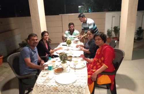Alibaug Bed & Breakfast | Charming Hotel Nirvana: Family-Friendly with Breakfast Included
