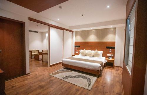 Thrissur Hotel | Discover Hotel Niya Regency: 4-Star Family-Friendly Stay