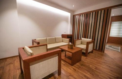 Thrissur Hotel | Discover Hotel Niya Regency: 4-Star Family-Friendly Stay
