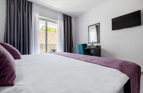 Neum Hotel | Relax at Novum-Hotel: Pet-Friendly with Oceanfront Views