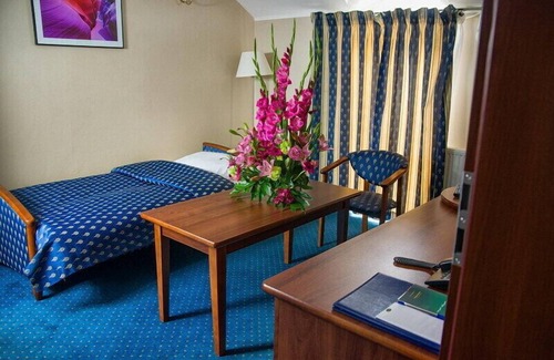Niepolomice Hotel | Inviting Hotel Novum: Rated 8.6 with Spa & Family Amenities