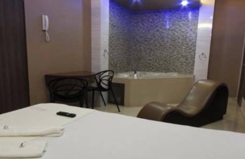 Magueyes House | Pet-Friendly Hotel Nuevo Mejico with Jacuzzi & Spa Amenities