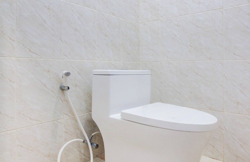 Purwokerto Hotel | Hotel O Alun-Alun Purwokerto Near Gor Satria Purwokerto Formerly Guest House Blessing