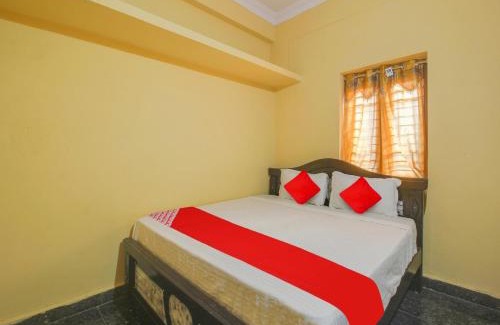 Farooq Nagar Hotel | Child-Friendly AC Rooms at AM Luxury - Rated 8.5/10!