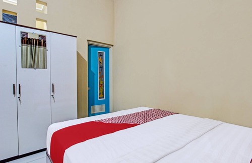 Cilacap Hotel | Budget-Friendly Stay at OYO 92296 Amole Paviliun Syariah