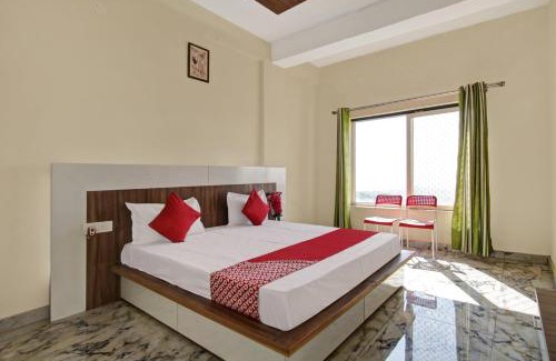 Chintpurni Hotel | Family-Friendly Stay at OYO Flagship Amrit Homestays