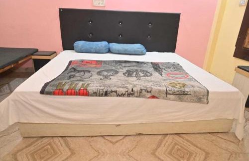 Bhongaon Hotel | Budget-Friendly Stay at SPOT ON Apex with Breakfast Included
