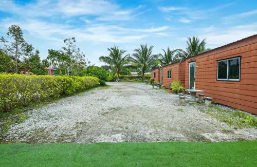 Sekinchan Hotel | Hotel O Asiacamp Chalet Tanjung Karang