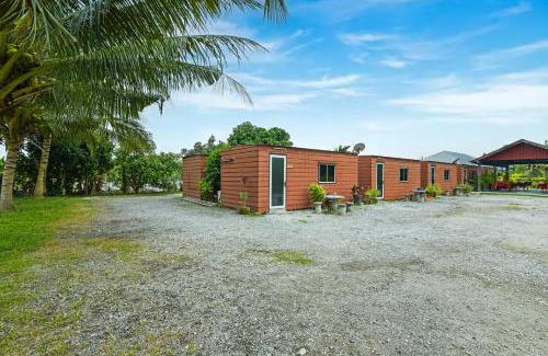 Sekinchan Hotel | Hotel O Asiacamp Chalet Tanjung Karang