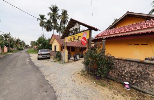 Kampung Badang Hotel | Relaxing Bayu Beach Chalet PCB with Pool & Breakfast