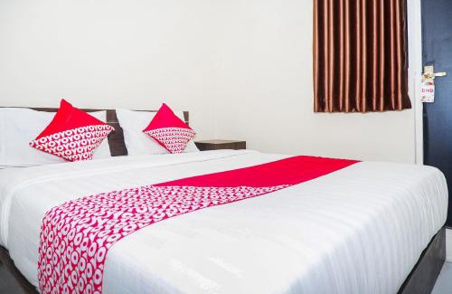 Semarang Hotel | Family-Friendly Stay at OYO 1217 Candi Residence