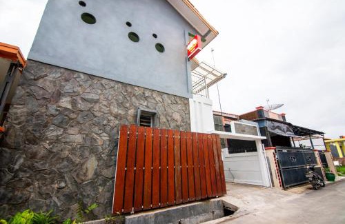 Tegal Hotel | Budget-Friendly Super OYO 2808 D'residence Syariah Hotel