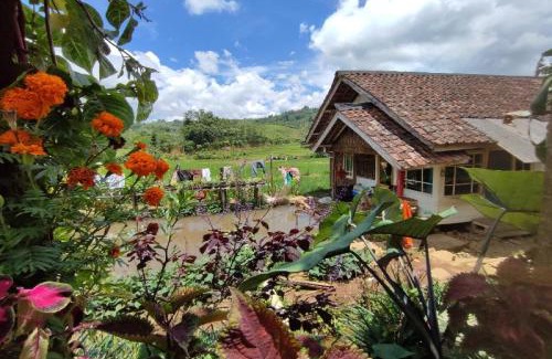 Java Hotel | Budget-Friendly OYO Home 91250 Desa Wisata Taraju Stay
