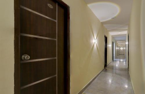 LB Nagar Hotel | Budget-Friendly OYO Dolphin Inn Residency - 4 Star Family Stay