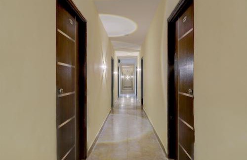 LB Nagar Hotel | Budget-Friendly OYO Dolphin Inn Residency - 4 Star Family Stay