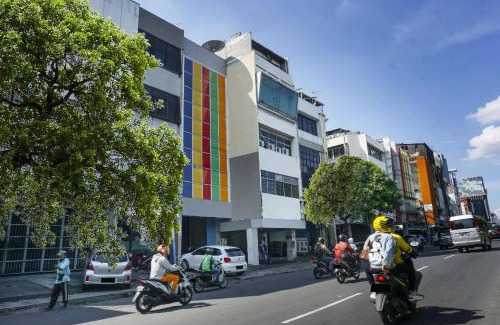 Taman Sari Hotel | Budget-Friendly Stay at OYO 91328 Fiducia Capsule Hotel