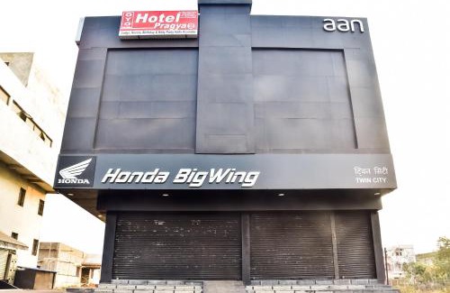 Bhilai Hotel | Budget-Friendly OYO Flagship Hotel Pragya 2: Family Welcome