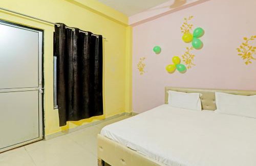 Malihabad Hotel | Budget-Friendly OYO Hotel Golden Grand with Family Amenities