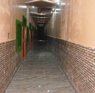 Aligarh Hotel | Budget-Friendly Retreat at OYO Hotel Grand for Families