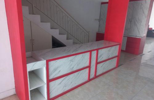 Tegal Hotel | Budget-Friendly OYO 94022 Guest House Ayomi Syariah