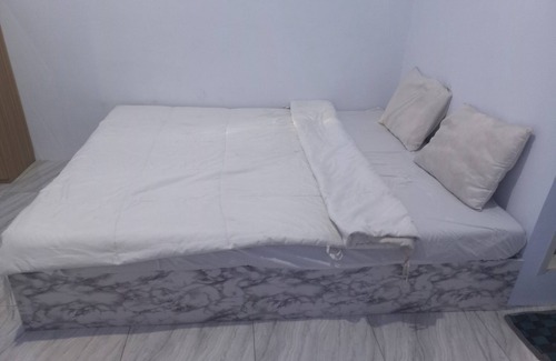 Slawi Hotel | Budget-Friendly Stay at OYO 93900 Guest House Cinta Damai
