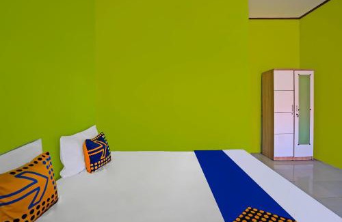 Rogojampi Hotel | Budget-Friendly Stay at Guesthouse Prima Syariah
