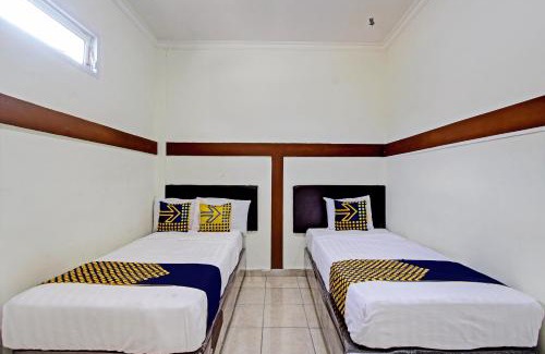 Purwokerto Hotel | Budget-Friendly Stay at SPOT ON 93557 Juan Kostel 2