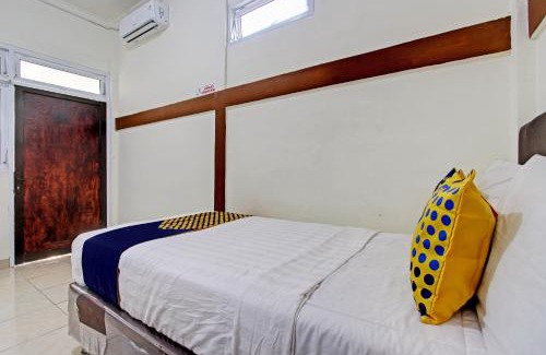 Purwokerto Hotel | Budget-Friendly Stay at SPOT ON 93557 Juan Kostel 2