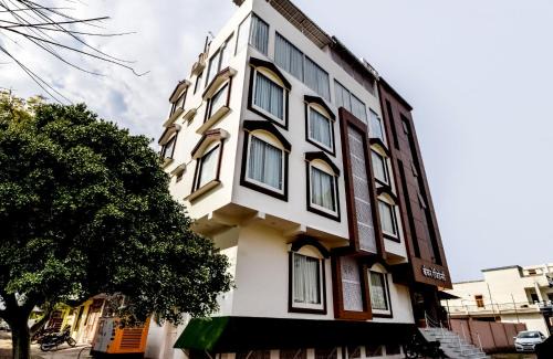 Kota Hotel | Budget-Friendly Hotel Kanchan Residency with Family Amenities