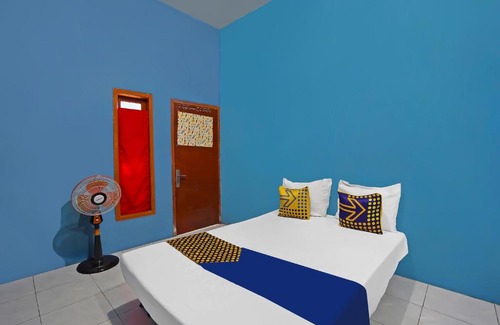 Sidoarjo Hotel | Budget-Friendly Stay at OYO 92202 Kost Auto Syariah