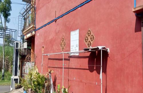 Kedungredjo Hotel | Budget-Friendly Stay at Kost Elisabeth Syariah with Breakfast