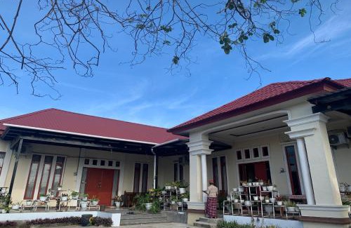 Palopo Hotel | Budget-Friendly Stay at OYO 93778 Kost Hidayat Syariah