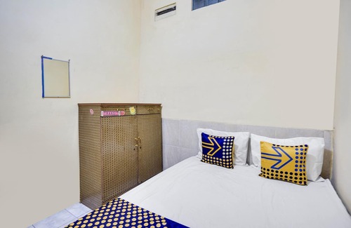 Sedati Hotel | Unmatched Comfort at OYO 91774 Kost Nusantara Sidoarjo