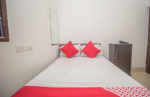 Malda Hotel | Unwind at OYO Hotel Kshounish Residency with Family-Friendly Amenities