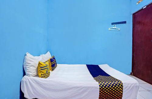 Sidoarjo Hotel | Budget-Friendly Stay at SPOT ON 92727 Lestari Syariah
