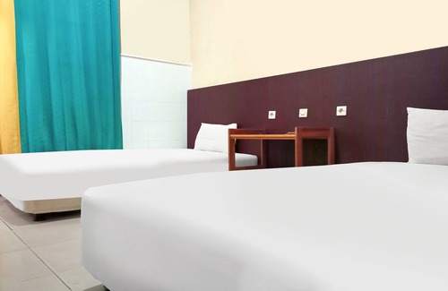 Sei Pinang Hotel | Explore Comfort at OYO 91936 Hotel Lima Dara with Breakfast