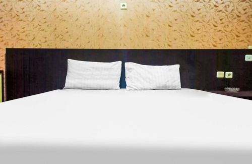 Sei Pinang Hotel | Explore Comfort at OYO 91936 Hotel Lima Dara with Breakfast