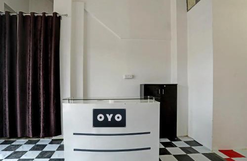 Babugarh Hotel | Top-Rated OYO Hotel Mansarovar: Family-Friendly Retreat