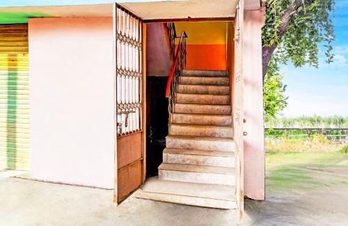 Nadiad Hotel | Family-Friendly Stay at Meera Guest House - 4 Star Rated